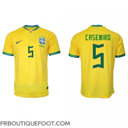 Maillot de foot Brésil Casemiro #5 Domicile vêtements Monde 2022 Manches Courtes